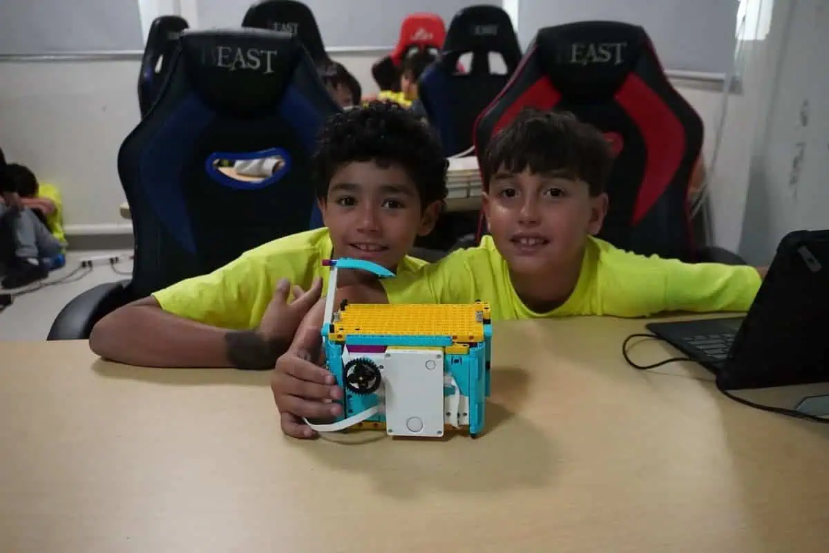 Estudiantes After School